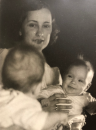 Elizabeth Beale Clancy with baby